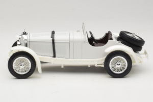 Mercedes SSKL Weiß 1931 Bburago 1:18 3002-M2 Metall — Bild 3 von 6