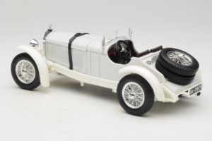 Mercedes SSKL Weiß 1931 Bburago 1:18 3002-M2 Metall — Bild 5 von 6