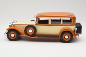 Mercedes Typ Nürburg W08 460/460K Beige MCG 1:18 MCG18034 Metall — Bild 3 von 6