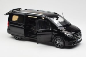 Mercedes V-Class W447 AMG Line Schwarz Norev 1:18 183860 Metall — Bild 2 von 6