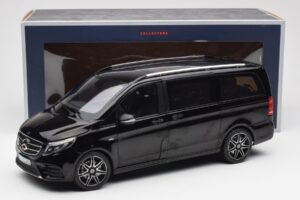 Mercedes V-Class W447 AMG Line Schwarz Norev 1:18 183860 Metall — Bild 6 von 6