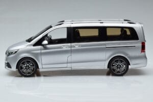 Mercedes V-Class V260 AMG Line Silber Norev 1:18 183871 Metall — Bild 5 von 10