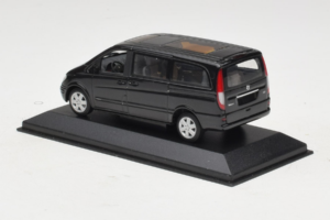 Mercedes Viano W639 Atlantis Blue Minichamps 1:43 B67871200 Metall — Bild 3 von 4