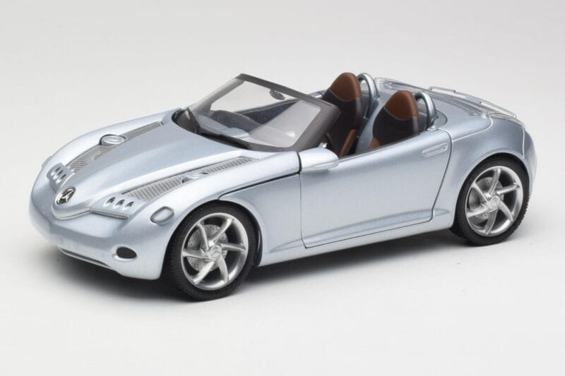 Mercedes Vision SLA Silber Gate 1:18 B66962114 Metall