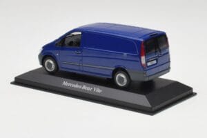Mercedes Vito Atlantis Blau Minichamps 1:43 B66960525 Metall — Bild 3 von 4