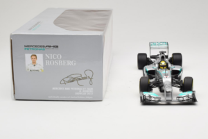 Mercedes W04 #9 N. Rosberg Mercedes AMG Petronas Showcar 2013 Minichamps 1:18 110130079 Metall — Bild 6 von 7