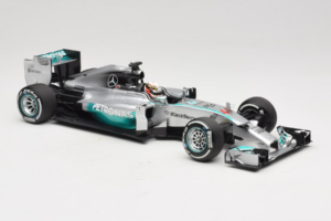 Mercedes W05 #44 L. Hamilton Mercedes AMG Petronas Chinese Grand Prix Winner 2014 Minichamps 1:18 110140244 Metall — Bild 4 von 7