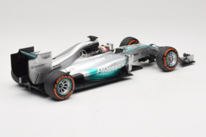 Mercedes W05 #44 L. Hamilton Mercedes AMG Petronas Malaysian Grand Prix Winner 2014 Minichamps 1:18 110140144 Metall — Bild 2 von 7