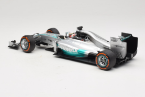 Mercedes W05 #44 L. Hamilton Mercedes AMG Petronas Malaysian Grand Prix Winner 2014 Minichamps 1:18 110140144 Metall — Bild 5 von 7