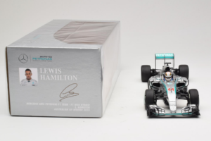Mercedes W06 #44 L. Hamilton Mercedes AMG Petronas Australian Grand Prix Winner 2015 Minichamps 1:18 110150044 Metall — Bild 6 von 7