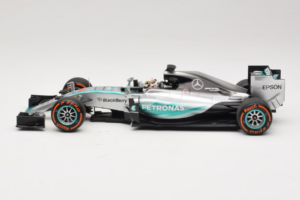 Mercedes W06 #44 L. Hamilton Mercedes AMG Petronas Japanese Grand Prix Winner 2015 Minichamps 1:18 110150344 Metall — Bild 3 von 7