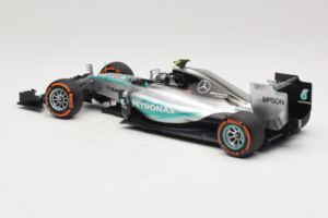 Mercedes W06 #6 N. Rosberg Mercedes AMG Petronas Japanese Grand Prix 2015 Minichamps 1:18 110150206 Metall — Bild 5 von 7
