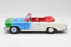 Mercedes 280SE W108 Tricolor Maisto 1:18 56014 Metall — Bild 4 von 8