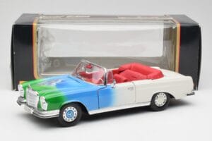Mercedes 280SE W108 Tricolor Maisto 1:18 56014 Metall — Bild 8 von 8