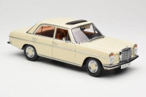 Mercedes W115 Strich 8 Creme Sun Star 1:18 4581 Metall — Bild 6 von 8