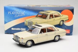 Mercedes W115 Strich 8 Creme Sun Star 1:18 4581 Metall — Bild 8 von 8