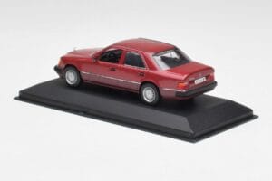 Mercedes 300D W124 Rot Minichamps 1:43 3209 Metall — Bild 3 von 4