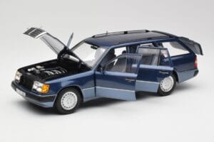 Mercedes 300D W124 T-Modell Nautical Blau Norev 1:18 183962 Metall — Bild 2 von 8