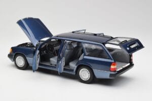 Mercedes 300D W124 T-Modell Nautical Blau Norev 1:18 183962 Metall — Bild 5 von 8