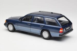 Mercedes 300D W124 T-Modell Nautical Blau Norev 1:18 183962 Metall — Bild 7 von 8
