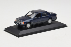 Mercedes W124 Dunkelblau Minichamps 1:43 MB006 Metall — Bild 2 von 4