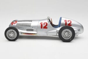 Mercedes W125 #12 R. Caracciola Grand Prix 1937 CMC 1:18 M-052 Metall — Bild 3 von 6