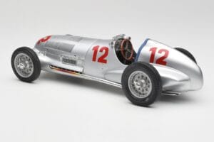 Mercedes W125 #12 R. Caracciola Grand Prix 1937 CMC 1:18 M-052 Metall — Bild 5 von 6