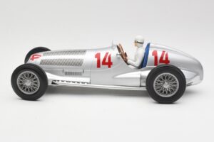 Mercedes W125 #14 Daimler-Benz AG M. von Brauchitsch 2nd Place German GP 1937 Minichamps 1:18 155373114 Metall — Bild 3 von 6