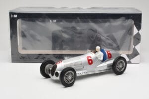 Mercedes W125 #6 Daimler-Benz AG R. Caracciola 2nd Place Eifel Race Nürburgring 1937 Minichamps 1:18 155373106 Metall — Bild 6 von 6