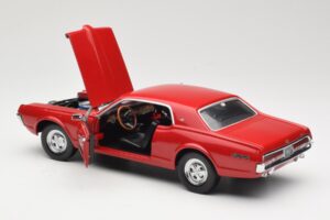 Mercury Cougar XR-7 Rot Sun Star 1:18 1541 Metall — Bild 5 von 8