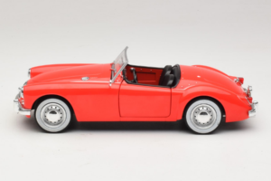 MG A 1600 Roadster Mk I Elvis Presley Blue Hawaii Movie GreenLight 1:18 13524 Metall — Bild 4 von 8