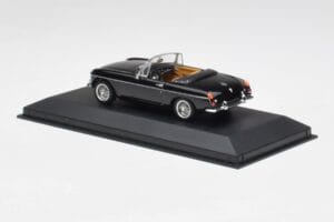MGB Cabriolet Schwarz Minichamps 1:43 430131030 Metall — Bild 3 von 4