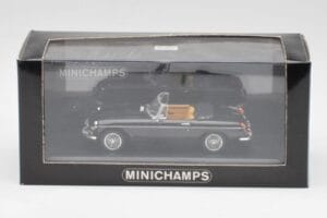 MGB Cabriolet Schwarz Minichamps 1:43 430131030 Metall — Bild 4 von 4