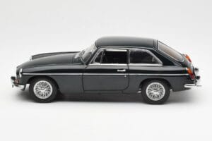MGB GT Mk2 Coupe Racing Grün AUTOart 1:18 76602 Metall — Bild 4 von 8