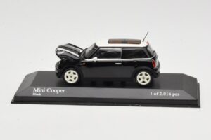 MINI Cooper R50 Schwarz Minichamps 1:43 431138101 Metall — Bild 2 von 5