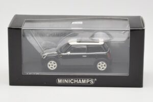 MINI Cooper R50 Schwarz Minichamps 1:43 431138101 Metall — Bild 5 von 5