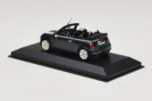 Mini Cooper Cabriolet Grün Mit Weißem Streifen Minichamps 1:43 80420309093-R1 Metall — Bild 3 von 5