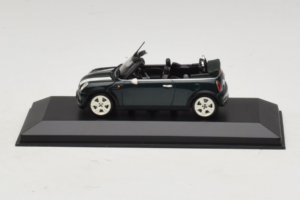 Mini Cooper Cabriolet Grün Mit Weißem Streifen Minichamps 1:43 80420309093-R1 Metall