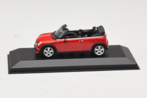 Mini Cooper R52 Cabriolet Rot Minichamps 1:43 431138230 Metall