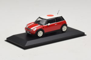 Mini Cooper Rot Mit Japan-Flagge Minichamps 1:43 80420309024-R1 Metall — Bild 2 von 5