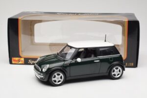 Mini Cooper Mk7 Grün Maisto 1:18 7271336 Metall — Bild 8 von 8