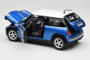 Mini Cooper R50 Blau mit Weißem Dach Mondo Motors 1:18 MINI004 Metall — Bild 5 von 8