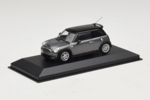 Mini Cooper S Grey Metallic Minichamps 1:43 80420148551-R1 Metall — Bild 2 von 4