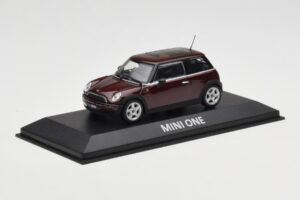 Mini One R50 Dunkelrot Mit Schwarzem Dach Minichamps 1:43 MINI008 Metall — Bild 2 von 5