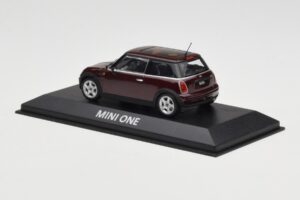 Mini One R50 Dunkelrot Mit Schwarzem Dach Minichamps 1:43 MINI008 Metall — Bild 3 von 5