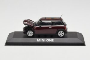 Mini One R50 Dunkelrot Mit Schwarzem Dach Minichamps 1:43 MINI008 Metall — Bild 5 von 5