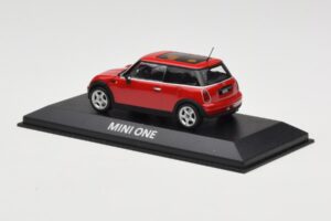 Mini One R50 Rot Mit Rotem Dach Minichamps 1:43 MINI001 Metall — Bild 3 von 5