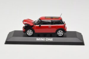 Mini One R50 Rot Mit Rotem Dach Minichamps 1:43 MINI001 Metall — Bild 5 von 5