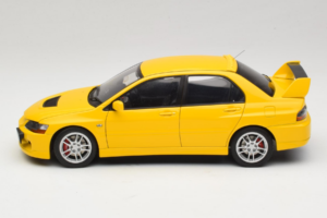 Mitsubishi Lancer Evolution IX GSR Gelb AUTOart 1:18 77192 Metall — Bild 4 von 8