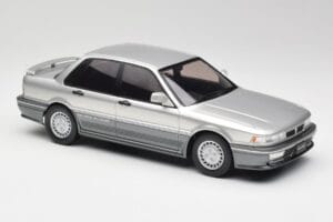 Mitsubishi Galant VR-4 Silber IXO 1:18 18CMC191 Metall — Bild 4 von 6